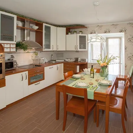 Butterfly Beach Apartment Split
