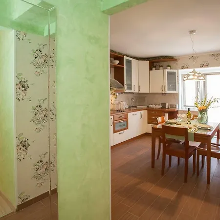 Butterfly Beach Apartment *
